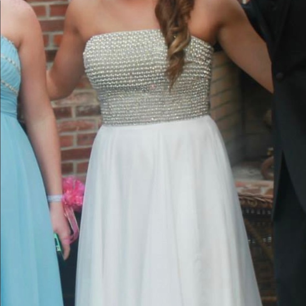 White Strapless Sherri Hill Formal Dress